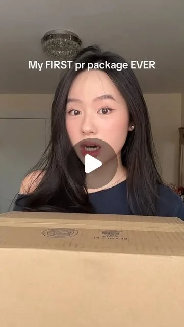 첫 PR 패키지를 개봉하는 외부 참고 썸네일